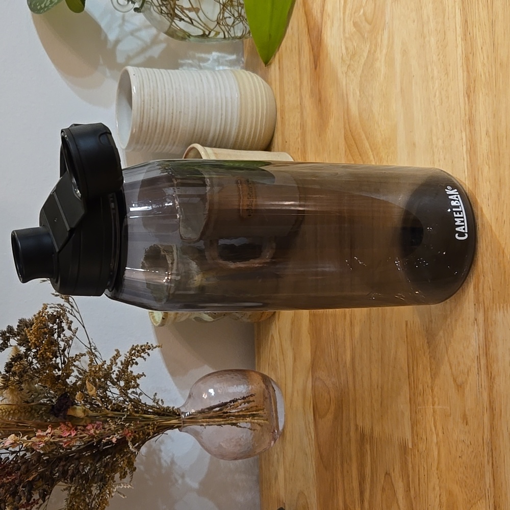 CamelBak Chute Mag Bpa Free Water Bottle 1500 ml / 1.5 L Charcoal Gray
